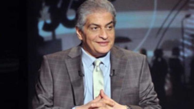 أسامة كمال يطالب