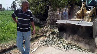 إزالة ٣٠ مطبًا وتحرير ٩ محاضر إشغال طريق خلال حملة بباقور أبوتيج.. صور