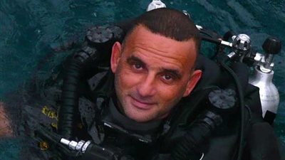 غواص مصري يشارك في إنقاذ أطفال الكهف في تايلاند.. (صور)