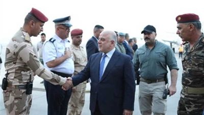 رئيس الوزراء العراقي يعقد اجتماعا مع القيادات الأمنية والعسكرية في البصرة