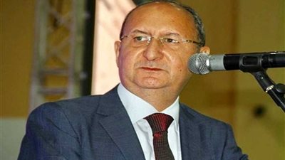 وزير التجارة يبحث مع البنك الدولي تنمية المناطق الصناعية بالصعيد