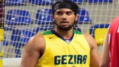 «برغوتة» نجم «سلة الأهلي» يؤدي برنامجًا إضافيًا في الچيم