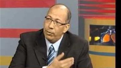 قرار جمهوري بتعيين وائل الشاعر عميدا لكلية طب بني سويف