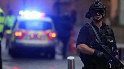 الشرطة البريطانية تعثر على زجاجة بها غاز الأعصاب 