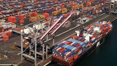 بكين ترد على التهديدات الأمريكية.. وتتوعد بـ