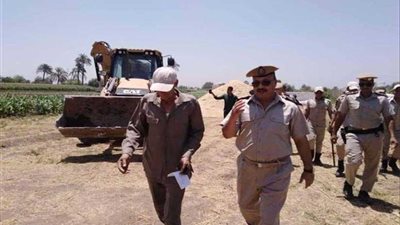 المنيا استمرار حملات إزالة التعديات على الأرضي الزراعية