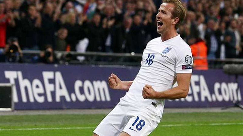 لاعبو توتنهام يتصدرون