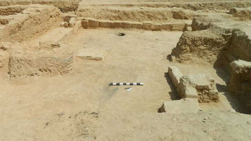 الآثار: اكتشاف موقع