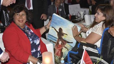 وزيرة الثقافة تشهد انطلاق فعاليات الأنشطة الفنية لمؤسسة أولادنا