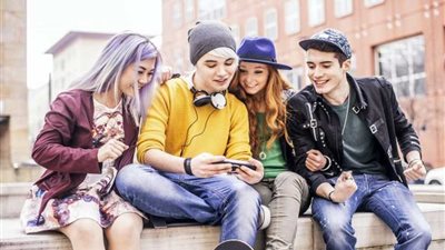 أزمة المثل الأعلى للأجيال الجديدة.. إلى أين؟