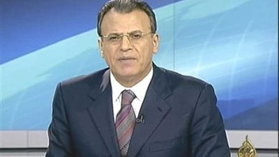 فضيحة.. والد مذيع الجزيرة 