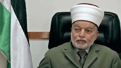 مفتي القدس يحذر من كارثية الحفريات أسفل المسجد الأقصى
