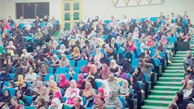 توزيع ٢٠٠٠ وثيقة أمان لسيدات الإسماعيلية