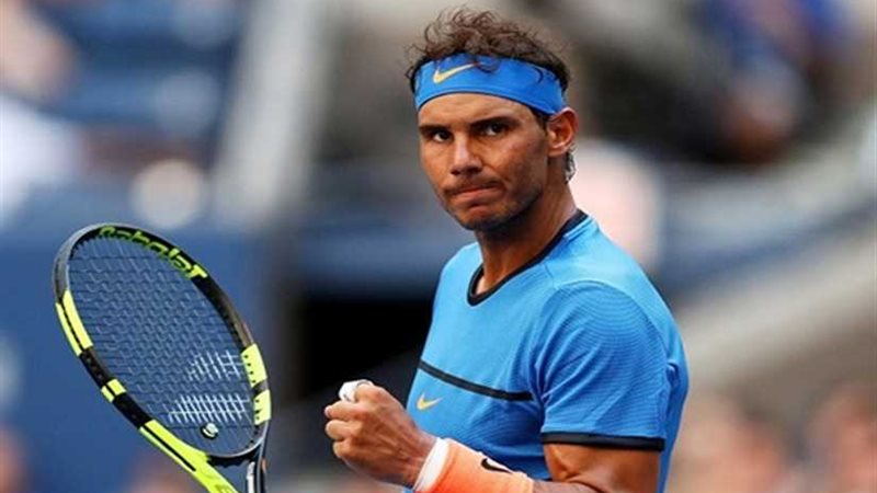 الأسباني نادال يحافظ