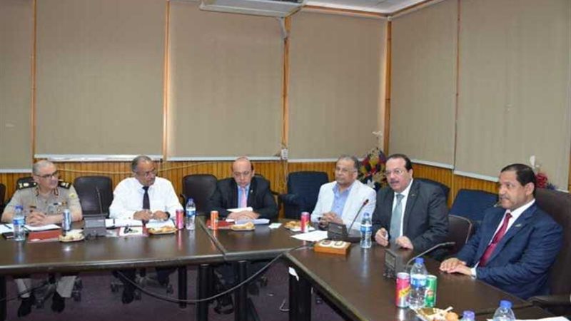 محافظ الغربية يشهد