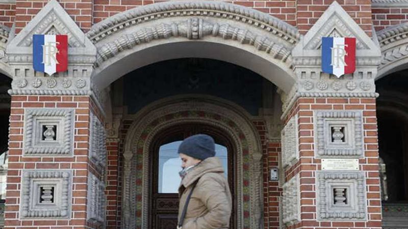 فرنسا تغلق مكتبها