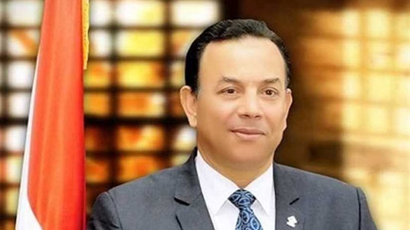 مخاطر وتحديات ”الجلد