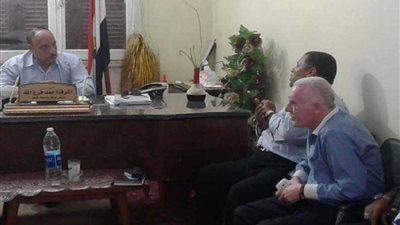 رئيس مدينة قطور يراجع موقف مشروعك ويطالب بتوعية الشباب (صور)