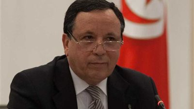 وزير الخارجية التونسي يوقع معاهدة انضمام بلاده لـ 