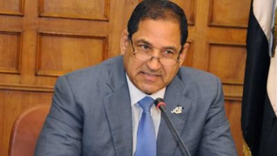 محافظ الغربية يؤكد ضرورة التنسيق بين وكلاء الوزارة