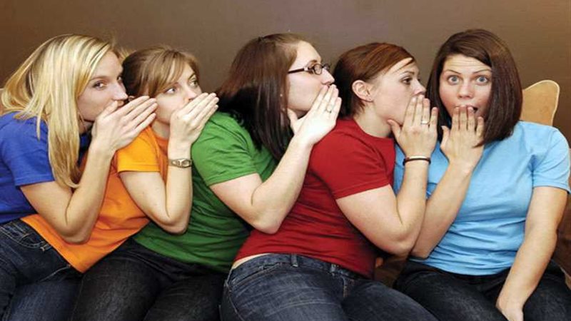 خبراء علم النفس والاجتماع: