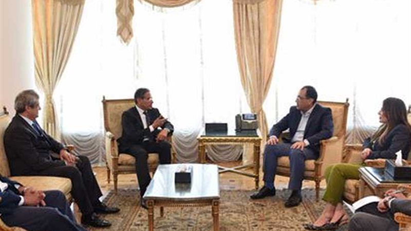 مدبولى يلتقي العبار