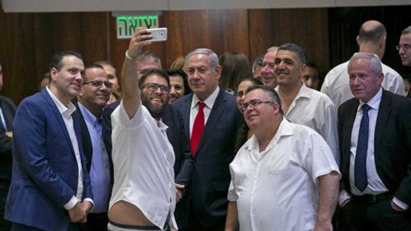 نتنياهو يُمْلي وزراءه