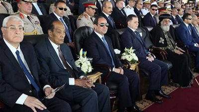 المتحدث الرئاسي ينشر صورًا للرئيس السيسي في حفل تخريج طلبة الشرطة