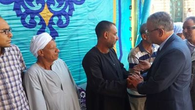 محافظ المنيا يعزي أسر شهيدي الواجب بمركز مغاغة
