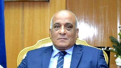 آخرة اللعب.. جزار يعذب نجله ويقتله