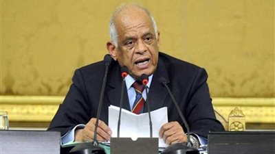 البرلمان يوافق على اتخاذ الإجراءات القانونية ضد مخالفي اللائحة