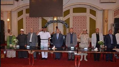 محافظ الإسماعيلية يكرم أوائل الثانوية العامة والأزهرية والمكفوفين