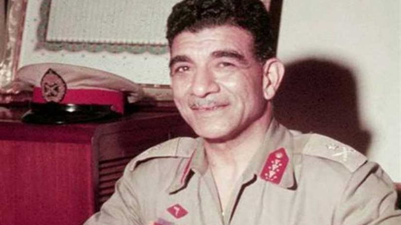 اللواء نجيب في أول