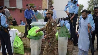 بدء التصويت في الانتخابات العامة بباكستان