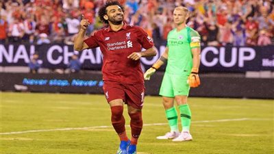 شاهد.. كاميرات ليفربول ترصد 52 ثانية لـ«صلاح» من البدلاء إلى تسجيل الهدف