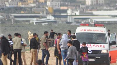 إصابة 3 مسعفين فلسطينيين برصاص الاحتلال