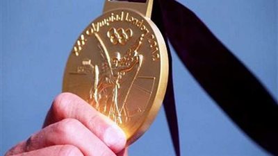 أحمد فؤاد يفوز بذهبية المصارعة الحرة بدورة الألعاب الإفريقية للشباب