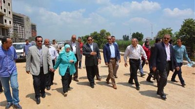 محافظ الغربية يفتتح طريق مجمع الكليات