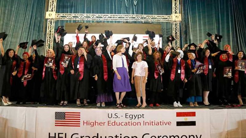 تخرج 37 سيدة مصرية