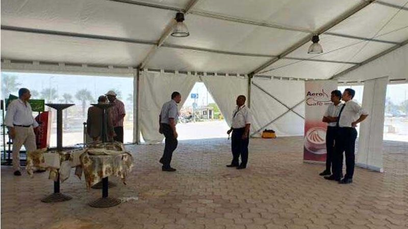 كافتيريا ومنطقة انتظار