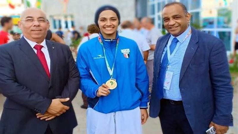 ياسمين الهواري تفوز