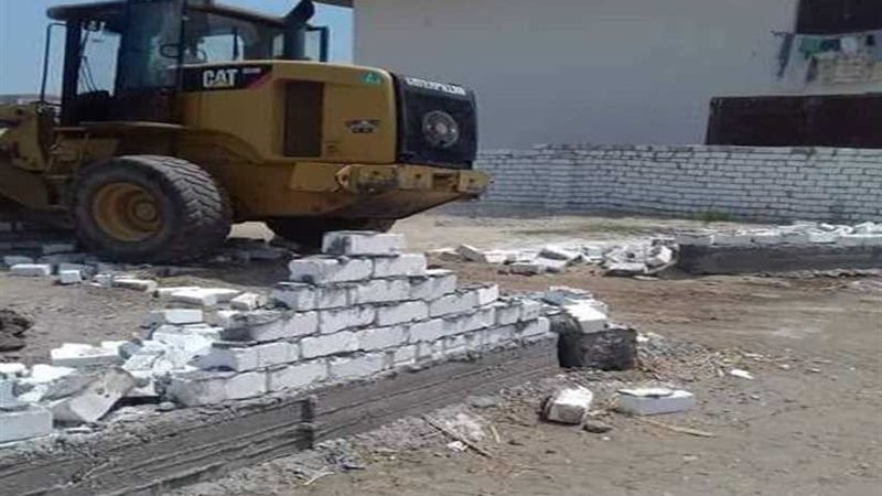 إزالة 8 حالات تعدٍ