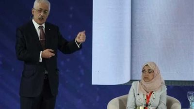 وزير التعليم يستعرض 5 محاور في 