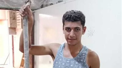 الثعابين تحاصر 