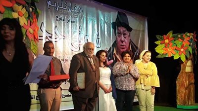 تكريم الشاعر الكبير شوقي حجاب