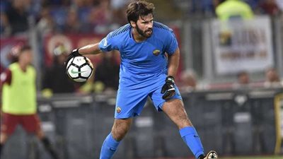 أليسون يبدأ التدريبات مع زملائه في ليفربول