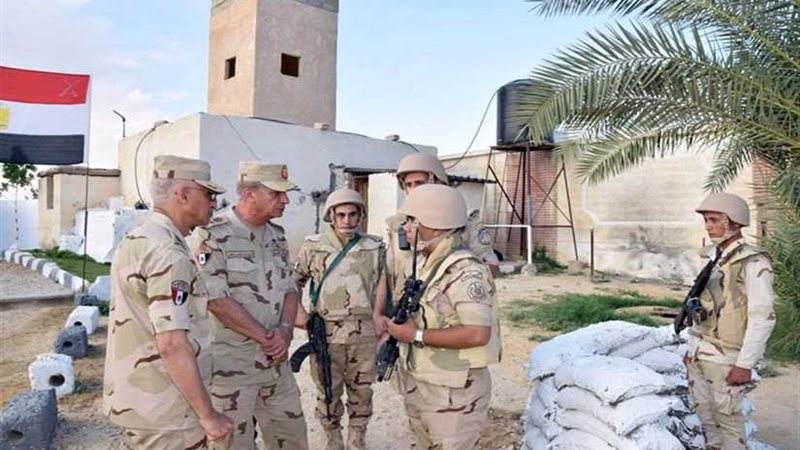 القائد العام يتفقد