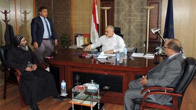 وفد دير الأنبا صموئيل يقدم التهنئة لمدير أمن المنيا الجديد