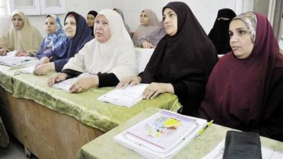 افتتاح 188 فصلا لمحو الأمية بـ7 مراكز للشباب بالمنيا