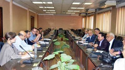 بعثة العمل الدولية تعقد جلسة مباحثاتها مع قيادات اتحاد العمال